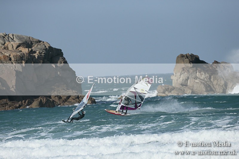 WS 020413-244 - Windsurfing
