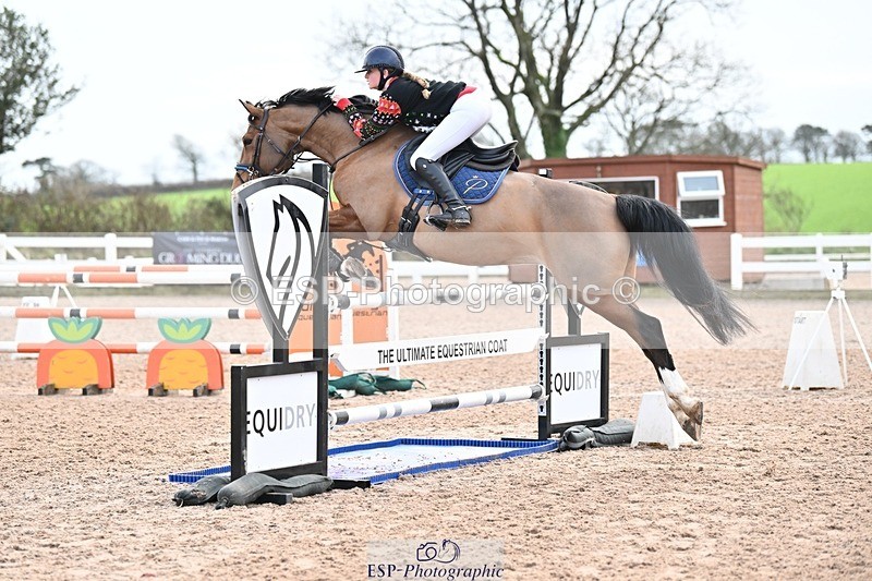 241206-125715-00865 - Cls 5 Newcomers and 1.10m Open