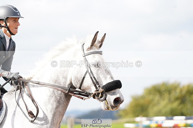 241004A-112806-00233 - Fri 02 Snr 1.05m Open