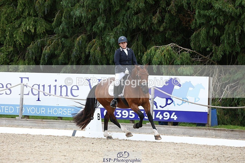 230812-142902-04426 - Cls 5 Novice Bronze 13.40 to 14.45 break