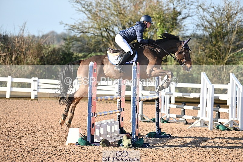 231209A-110949-01574 - Cls 11 Snr 1.05m Open