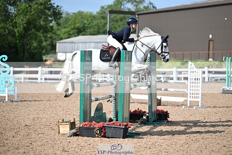 260627-172919-05758 - Cls 27 Foxhunter and 1.10m