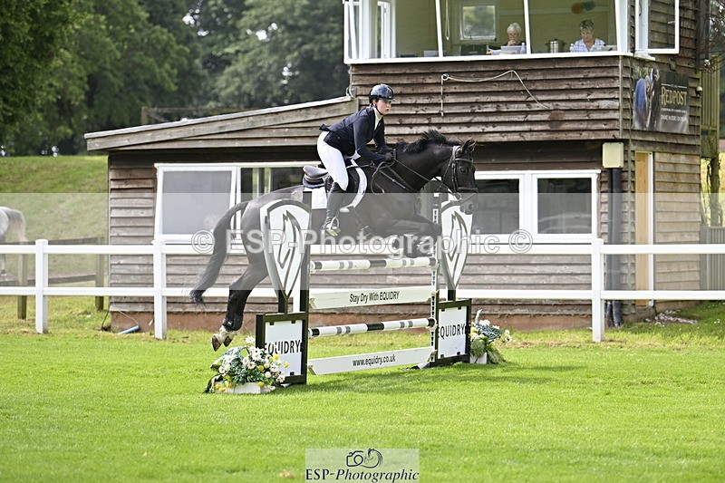 250613A-105204-00611 - Cls 1 Snr Newcomers and 1.10m Open