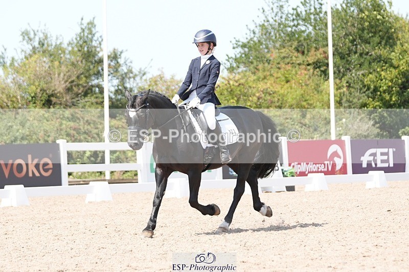 250817-135158-10518 - 171-Jessica.LaceyMoelwyn.Lowri.Ddu