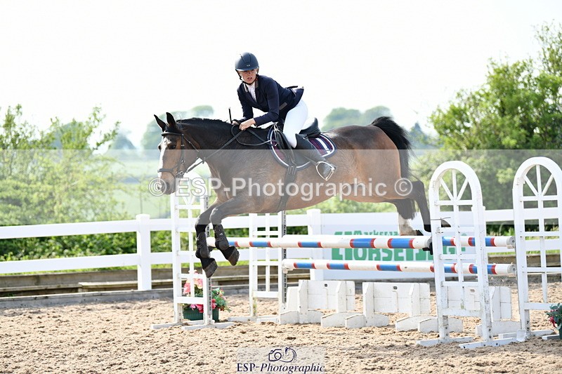 240511A-171240-15583 - Cls 26 Discovery and 1m Open