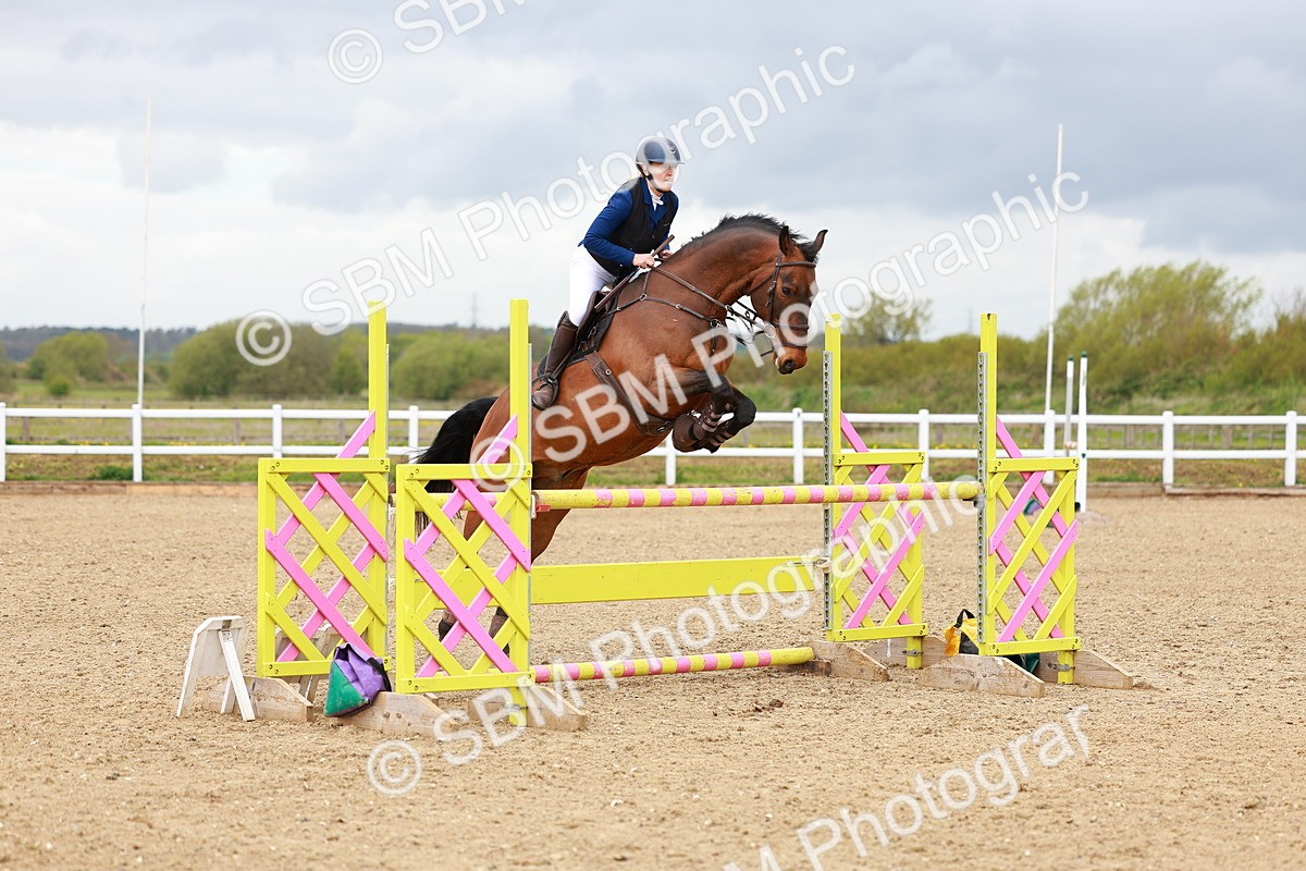 SBM_002269 - Class 10 - Senior Newcomers - 1.10m