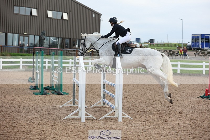 241101A-084451-00388 - FRI Cls 2 British Novice and 90cm Open