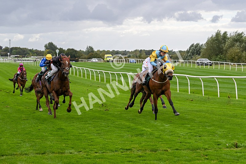 021024-Race 1-Foreseeable Future-8996 - Race 1