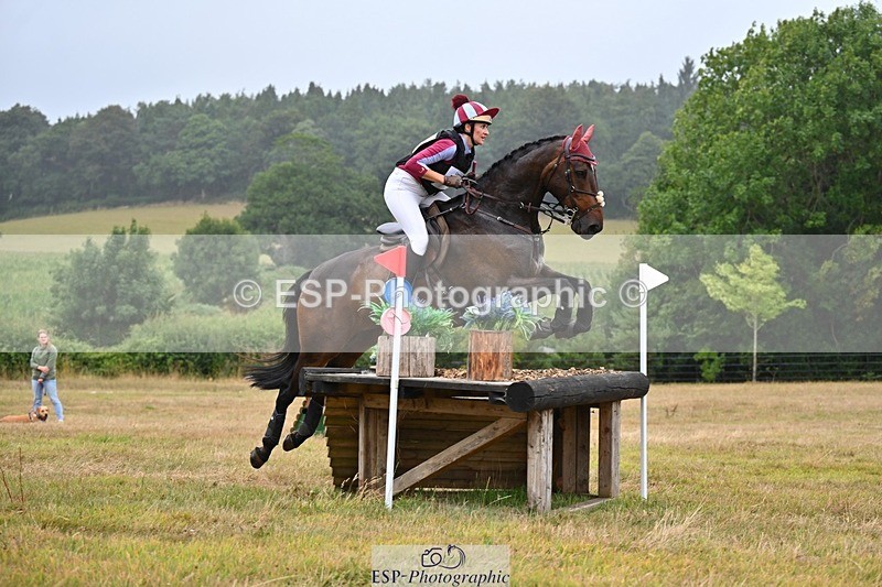 250803A-130002-13567 - M-570-Lizette.Jackman-MURPHYS.GAUNTLET