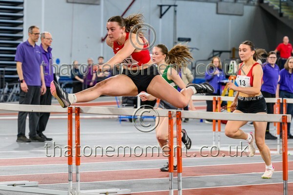 Age26SUN-917922 - Track Female