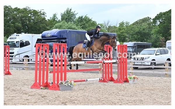 BPP_1144 - CLASS 4 FRI Newcomers/ 1.10m Open