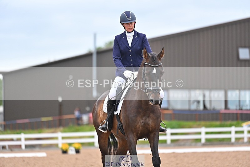 240817A-153658-10329 - 211-Louisa.Chatting-First.Mohican.II