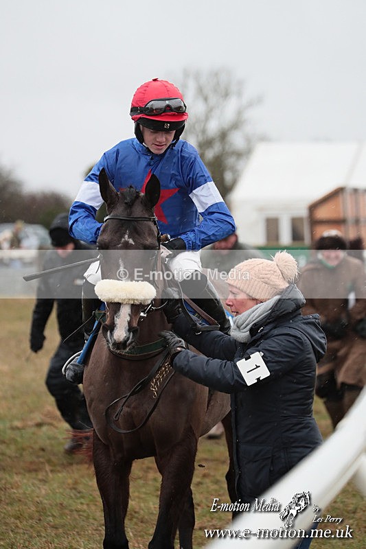 PtP 260125 26 - Cocklebarrow Point-to-Point racing with the Heythrop Hunt 26/01/25
