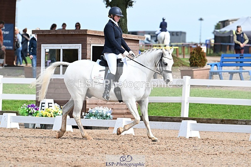 250907-132632-10132 - 065-Jessica.PerrySilver.Secret