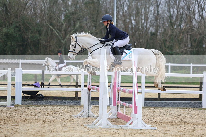 3E7A8499 - Class 14: Pony Discovery/90cm open