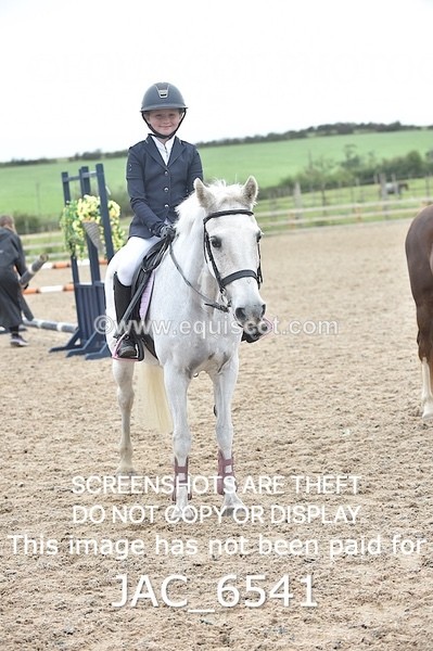 JAC_6541 - CLASS 14 SUN Stepping Stones 128/ 138cms Handicap