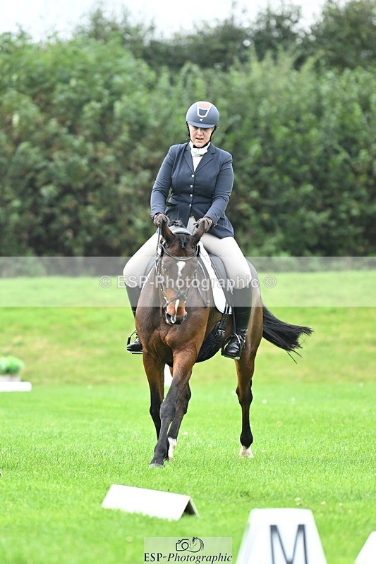 241024-093734-02813 - 402-Ella.Matravers-BALLYMITTY.MAC