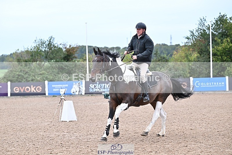 250914-093931-08227 - Cls 32 Snr British Novice and 90cm Open