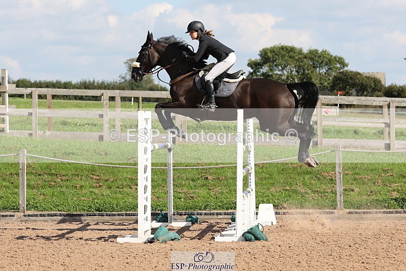 230915A-143545-02648 - Cls 5 National 1.40m