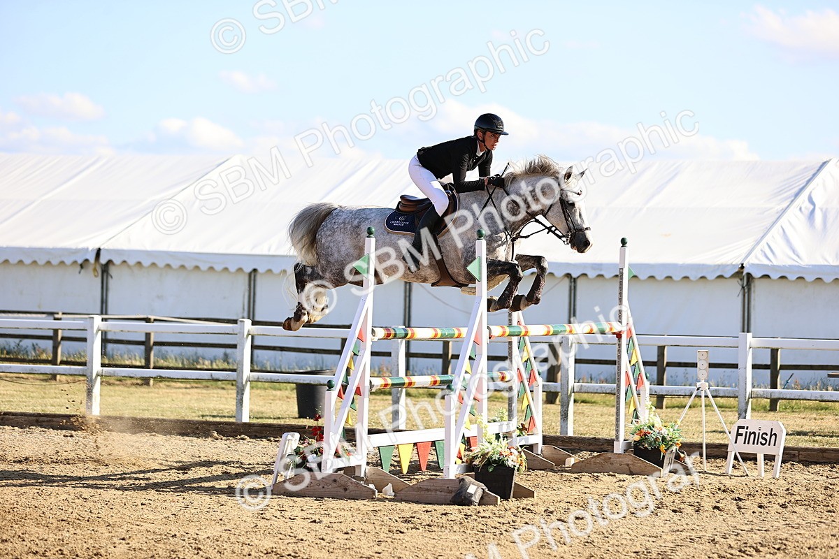 SBM_015924 - Class 18 - Senior 1.35m Open