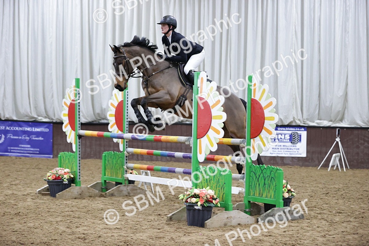 SBM_001223 - Class 4 - Senior Newcomers/ 1.10m Open