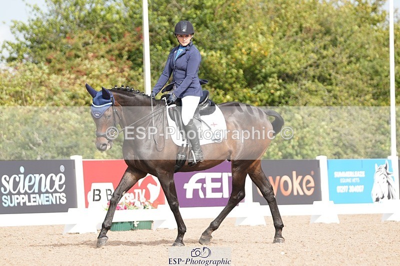 250906-103449-01268 - 033-Caroline.HeardNever.Wait