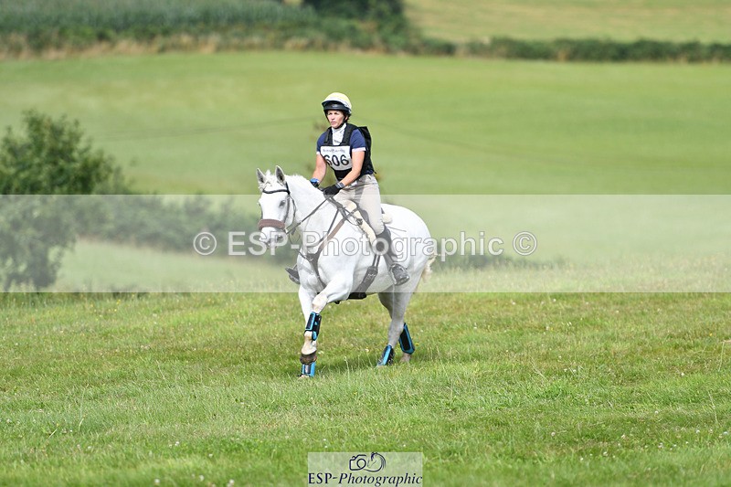 240804-154959-17762 - 606-Kate_Jupp-CARROWNURLAUR_PRIDE