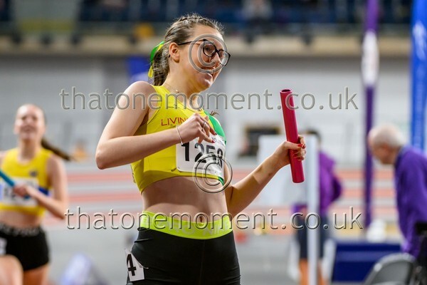 CEREL-925349 - Track Female Set Two