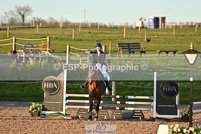 250401-190422-00886 - 90cm Classes