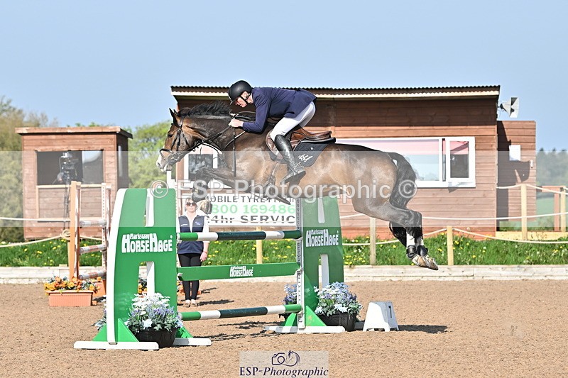 240509A-090935-00460 - Cls 8 Foxhunter