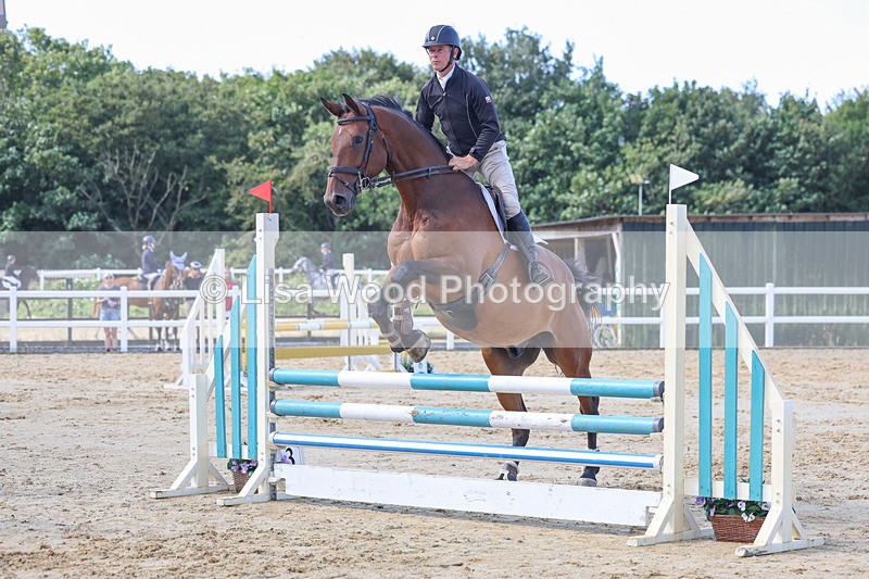 3E7A0525 - Class 4: Senior British Novice/90cm open