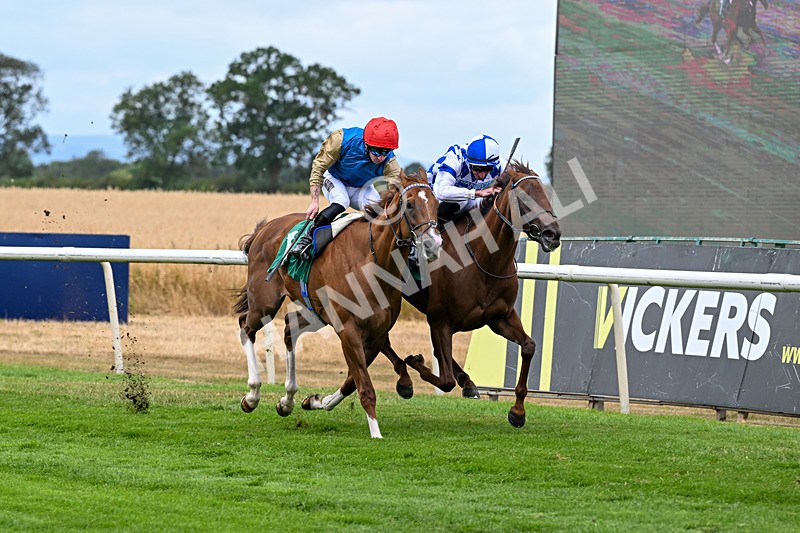 010826-Race 3-Brighton Beach-2695 - Race 3 14.43pm Theakston Great Yorkshire Pint EBF Novice Stakes