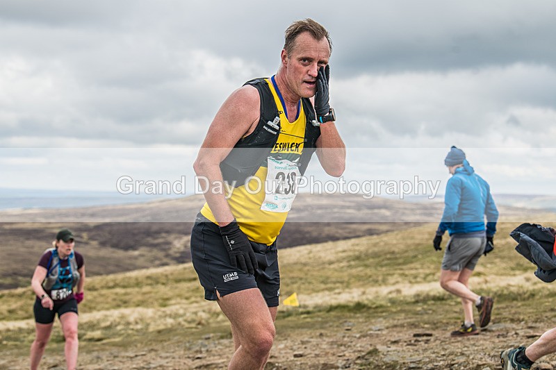 3 Peaks-917 - The 3 Peaks Race Saturday 27th April 2024
