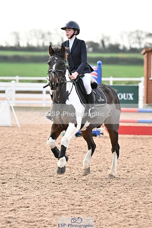241117X-092713-03250 - Cls 05s A&B Pony Brit Nov & 80 Open