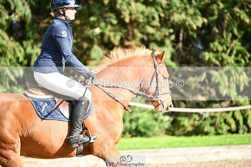 251004A-154450-01963 - Classes 8 & 9 70cm