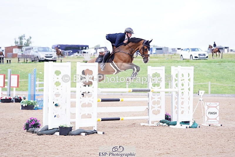 240804A-153030-11443 - Cls 46 Snr Foxhunter