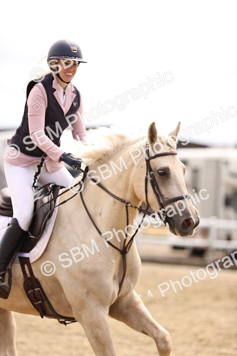 SBM_000408_Class 3 - Senior British Novice - 90cm - Steph