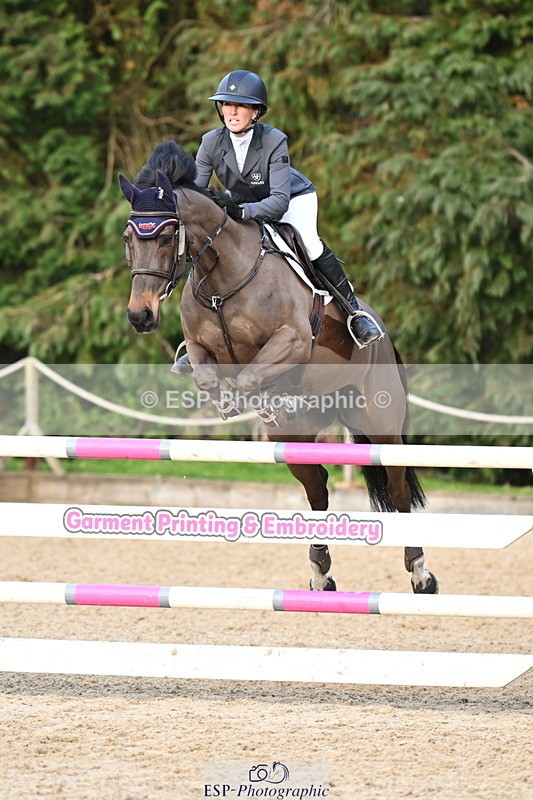 250322A-164030-03594 - Cls 14 Snr Fox & 1.20m Open