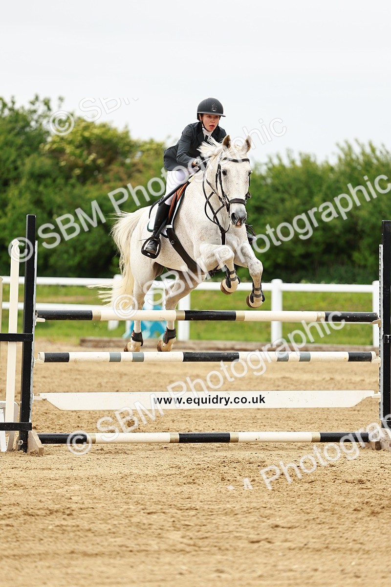 SBM_001102 - Class 5 - Senior Foxhunters - 1.20m