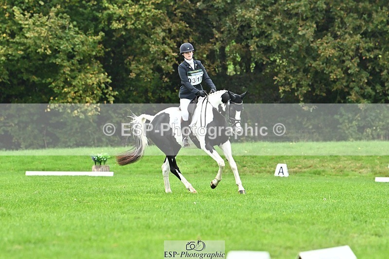 241024-114144-02451 - 317-Maddy.Greenaway-SPECIAL.VAN.DE.SMEDENPOORT