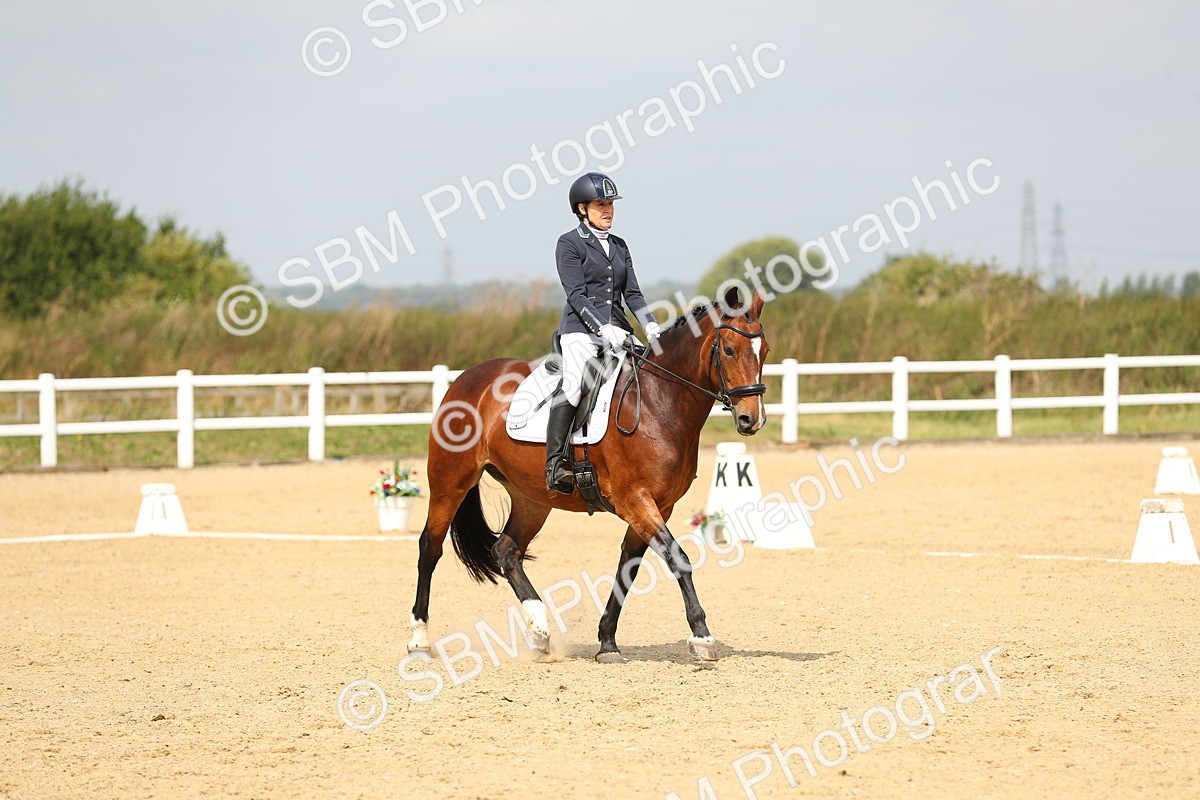 SBM_016463 - Class 13 - Novice 23 - 11.25-12.35