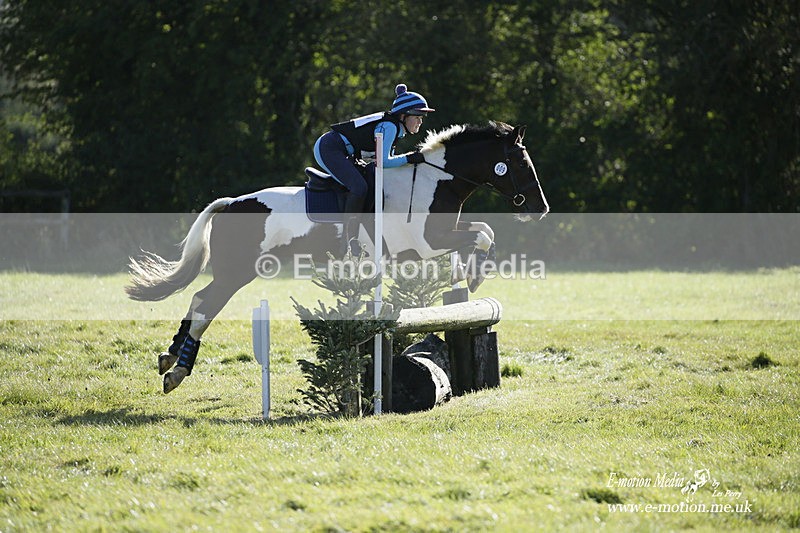  WWHT 031021 826 - WWEC Novice Restricted (0.80m) 18/10/20