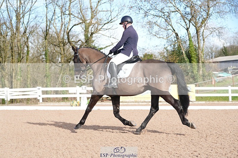 260213-114429-00121 - 129-Theo.Funnell