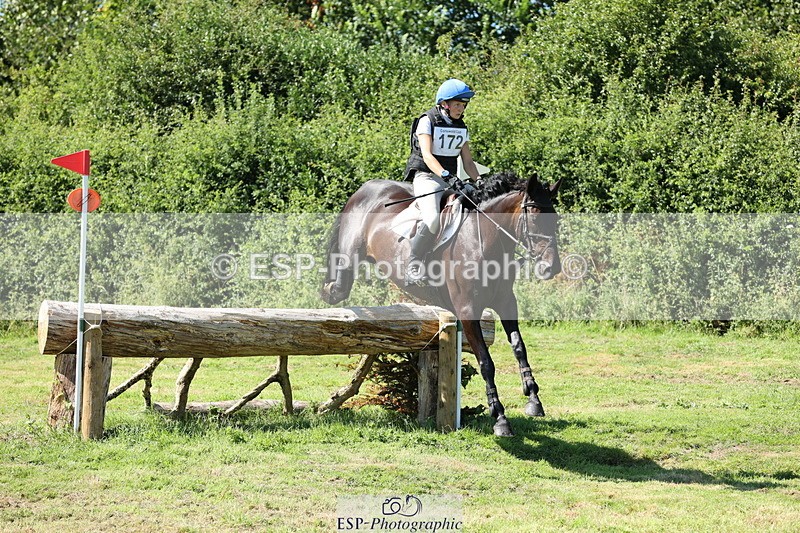 240811A-151211-05478 - 172