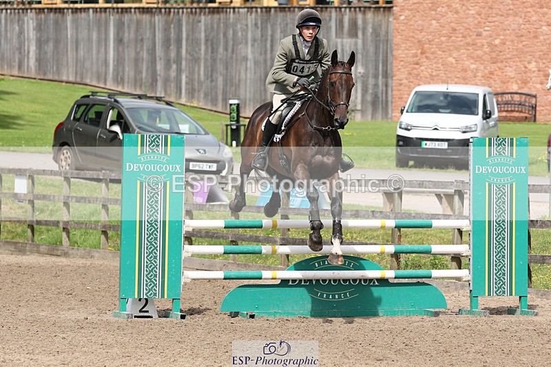 240804-105033-11314 - 415-Benjamin_Plunket-BARDUN_ACROBAT