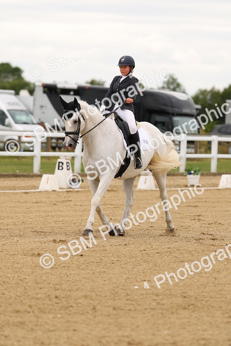 SBM_013279 - Class 6 - Elementary 53 14.00-15.20