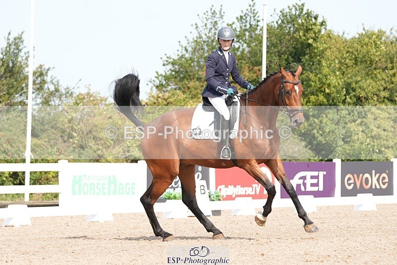 250817-104802-08177 - 107-Jo.RetallackDelgardo.Z