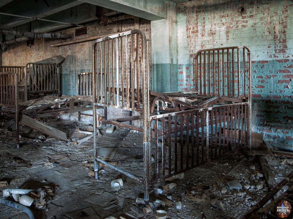 Forest Haven (Laurel, MD) | Decaying Cribs - Forest Haven
