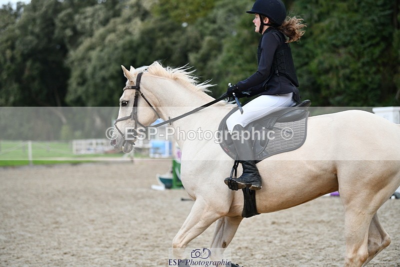 251004A-162803-02075 - Classes 10 & 11 80cm