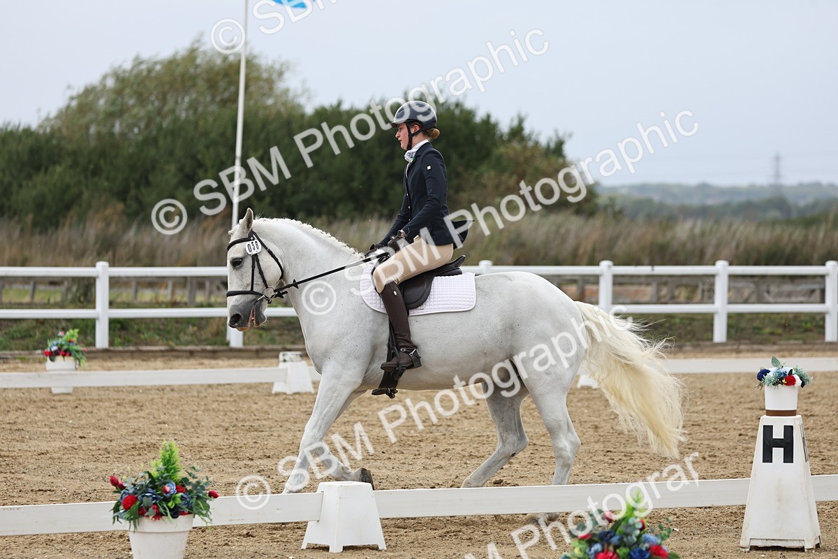 SBM_004301 - Class 8 - Novice 3 Champs